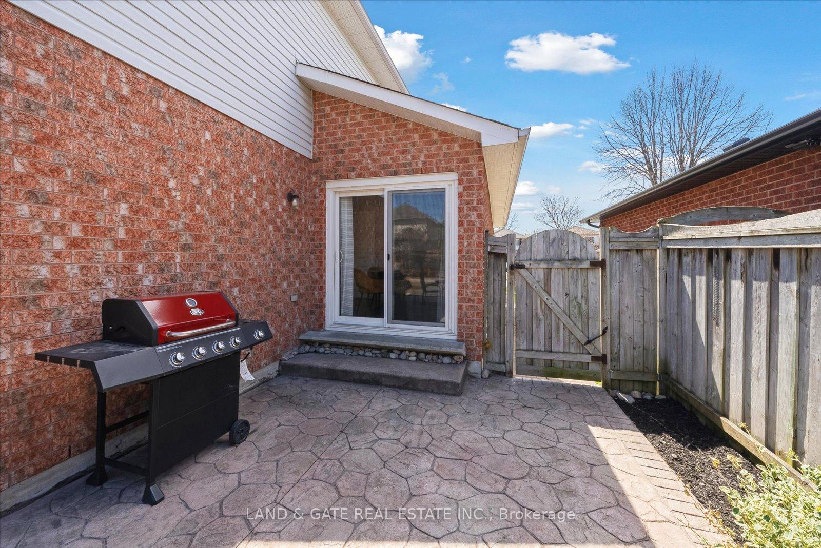 Photo 37 of 108 George Reynolds Drive, Clarington, Courtice — HOMEH