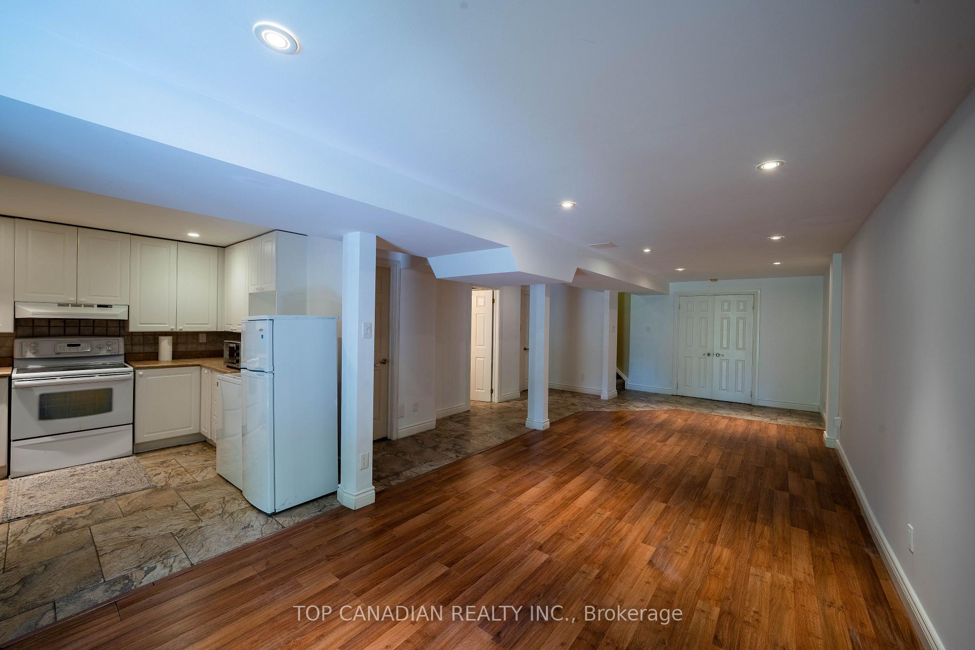 Photo 3 of Unit Basement, 23 Downey Circle, Aurora, Bayview Wellington — HOMEH