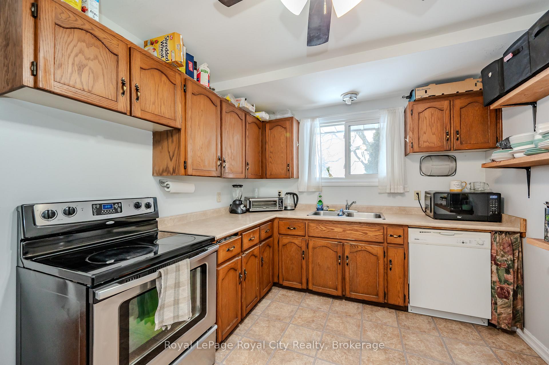 Photo 11 of 310 Cole Road, Guelph, Kortright West — HOMEH