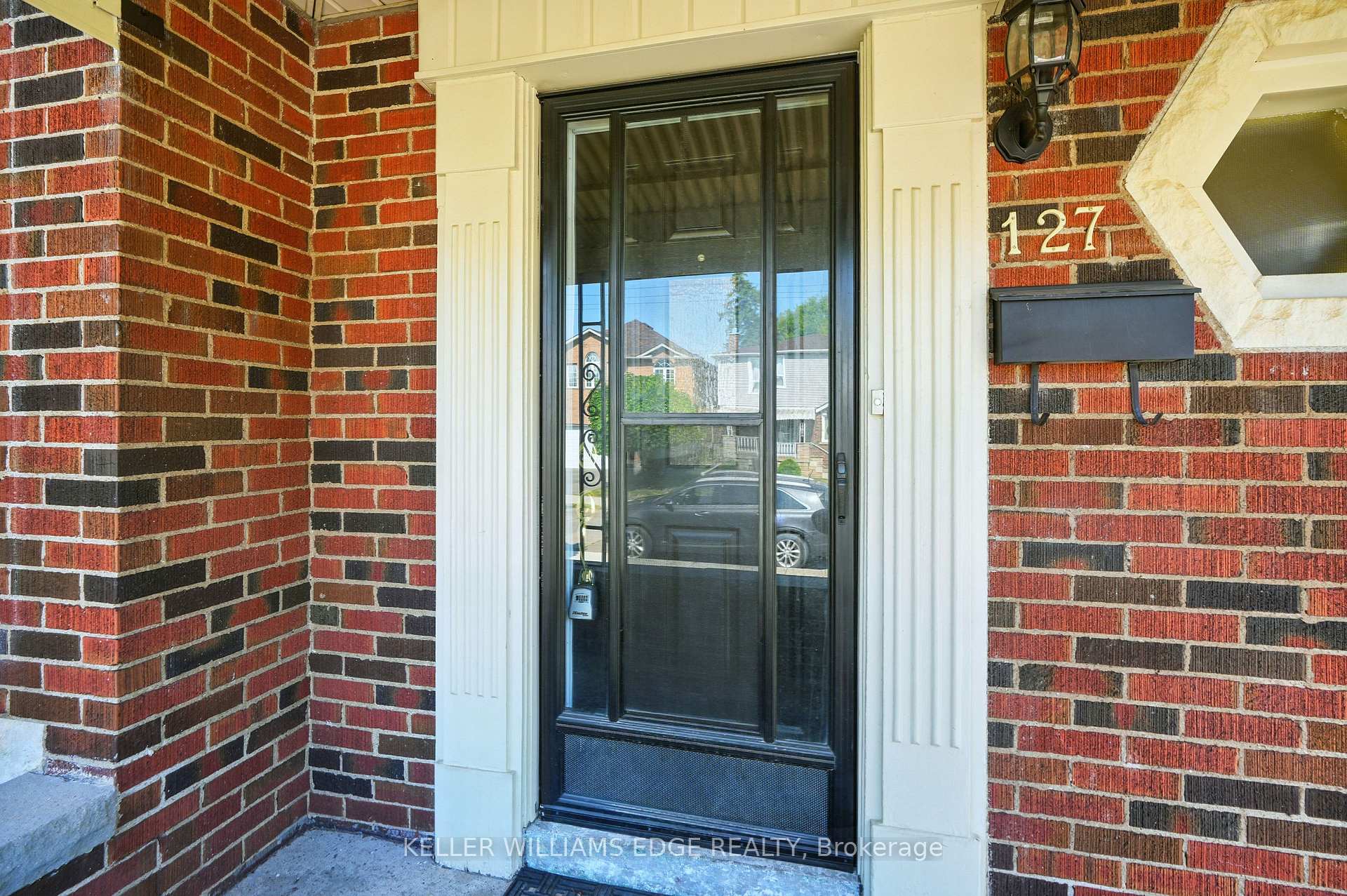 Photo 6 of 127 Garside Avenue S, Hamilton, Homeside — HOMEH
