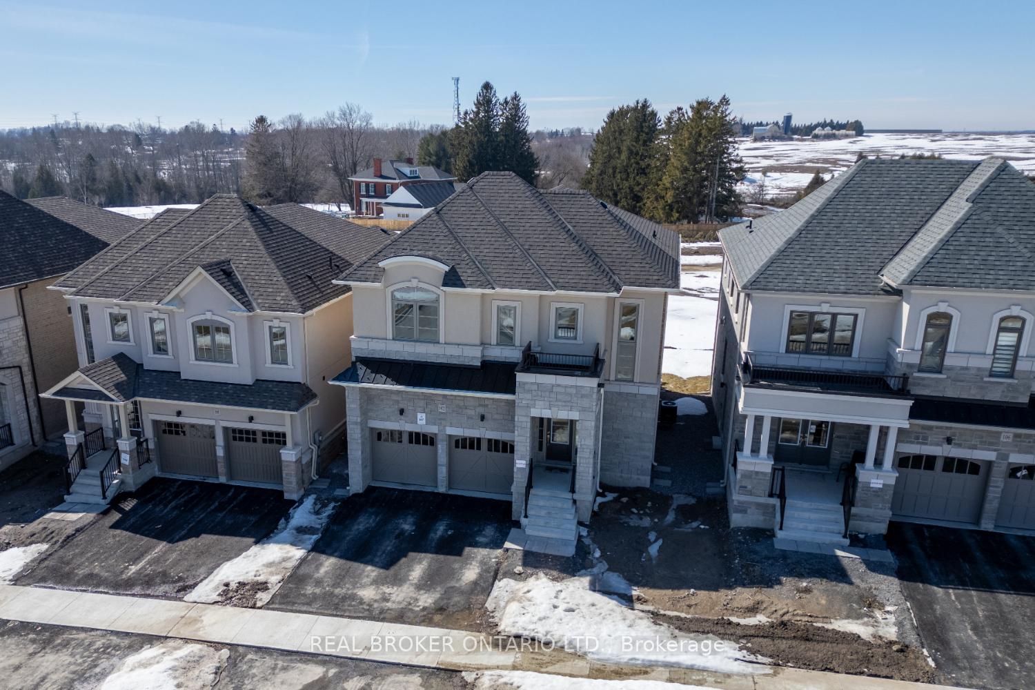 Photo 3 of 102 Belmont Drive, Clarington, Newcastle — HOMEH