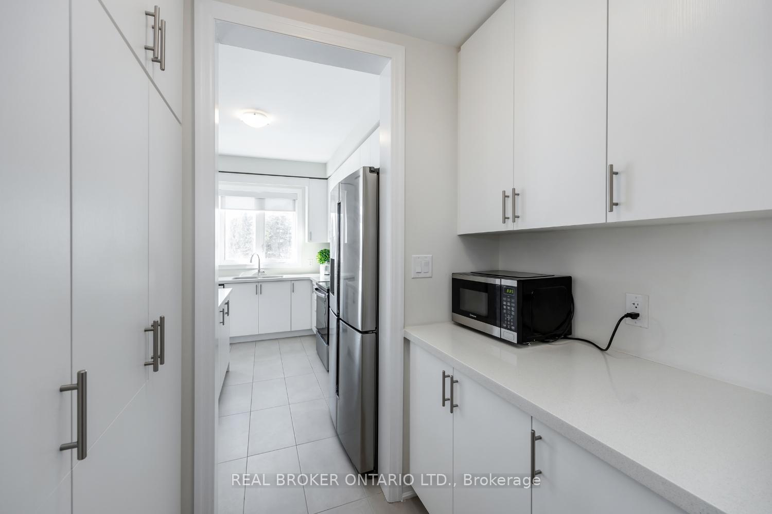 Photo 10 of 102 Belmont Drive, Clarington, Newcastle — HOMEH