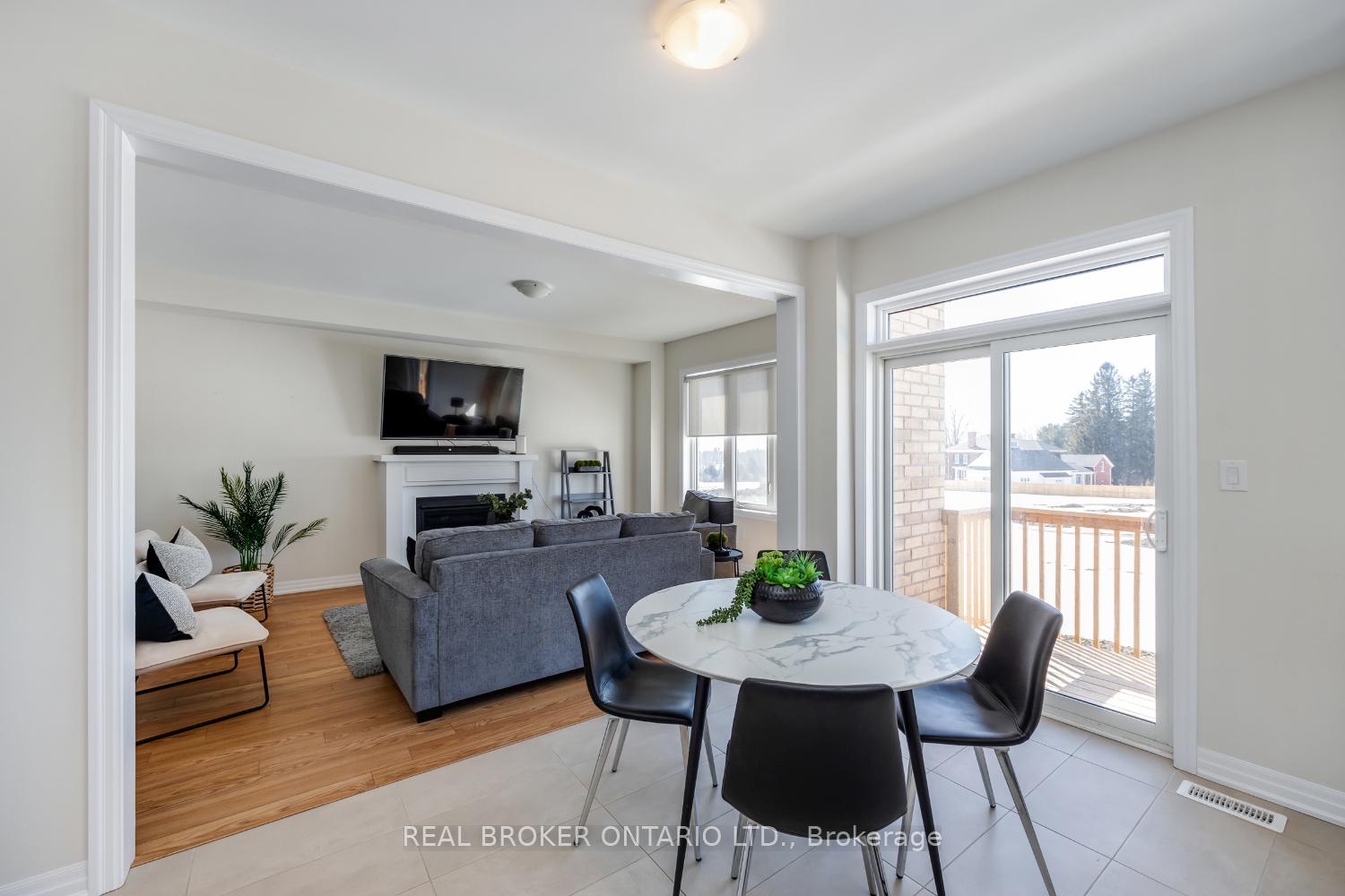 Photo 13 of 102 Belmont Drive, Clarington, Newcastle — HOMEH