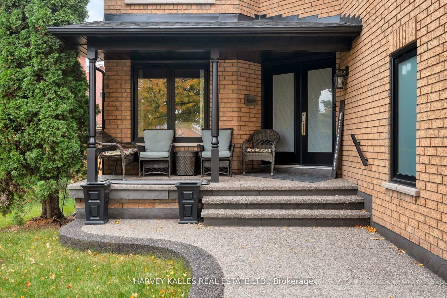 Photo 3 of 120 Royal Valley Drive, Caledon, Rural Caledon — HOMEH