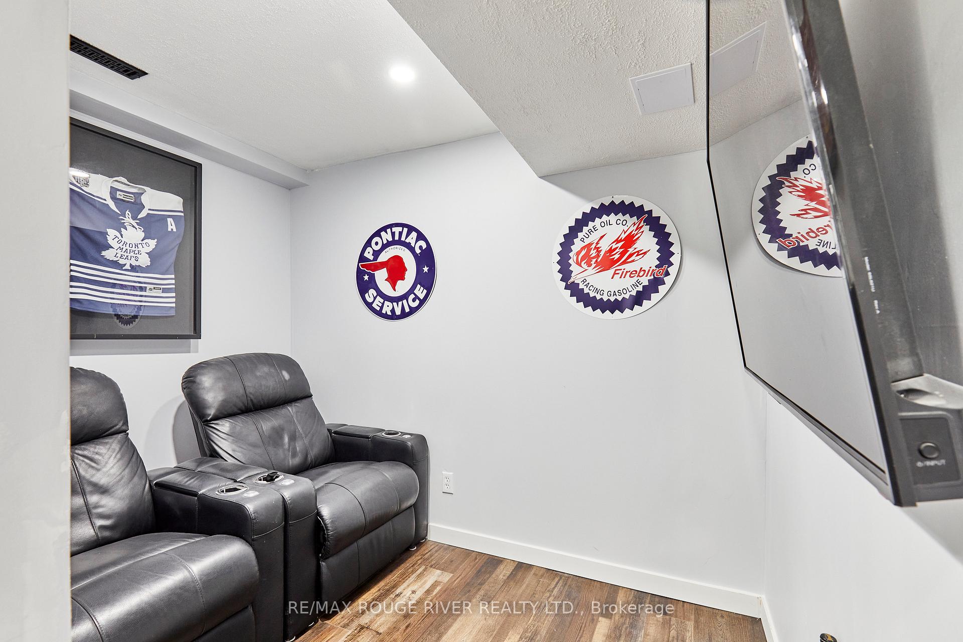 Photo 19 of 74 Madden Place, Clarington, Bowmanville — HOMEH