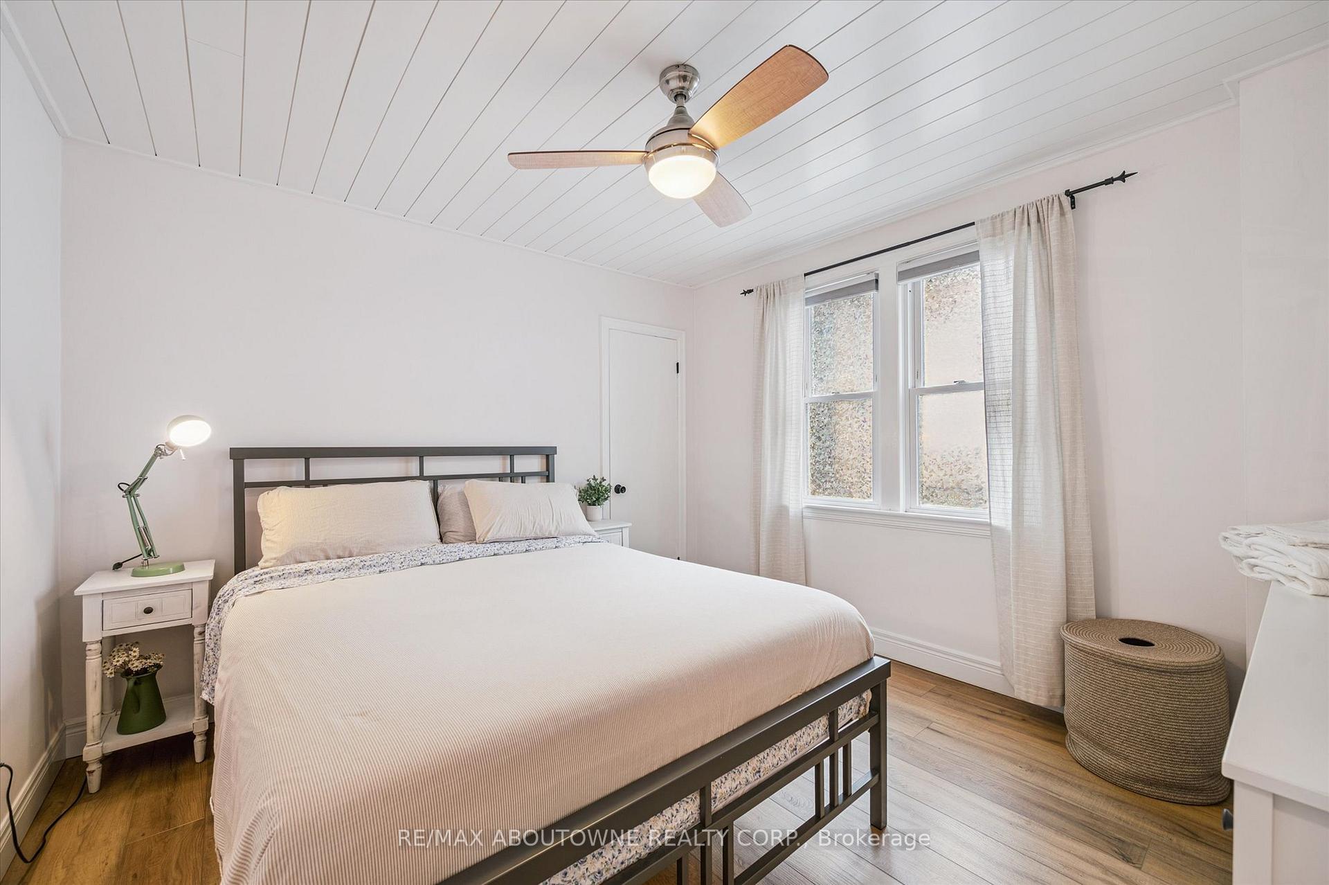 Photo 15 of 216 Bell Avenue, Hamilton, Bartonville — HOMEH