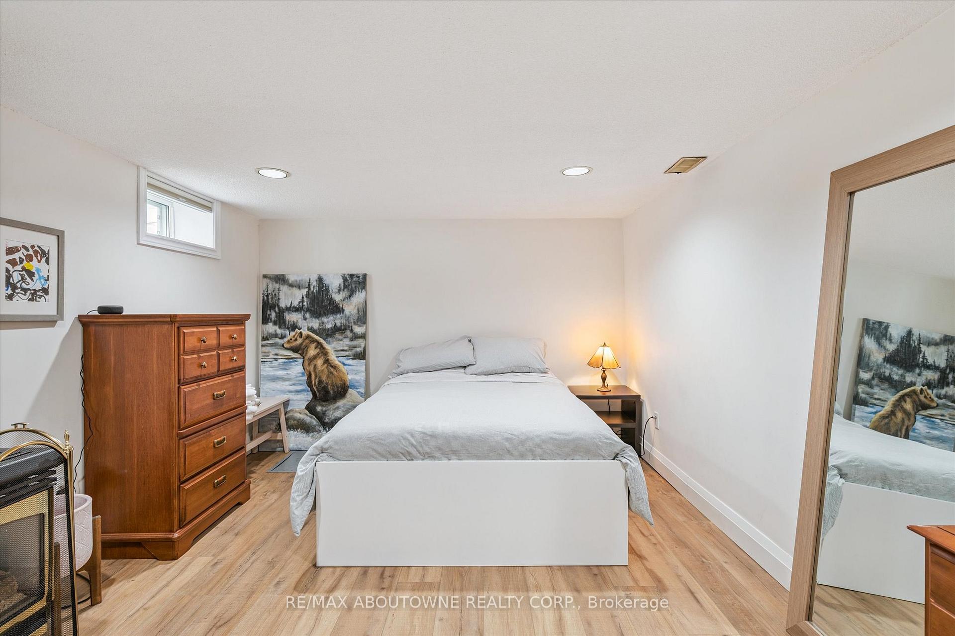 Photo 25 of 216 Bell Avenue, Hamilton, Bartonville — HOMEH