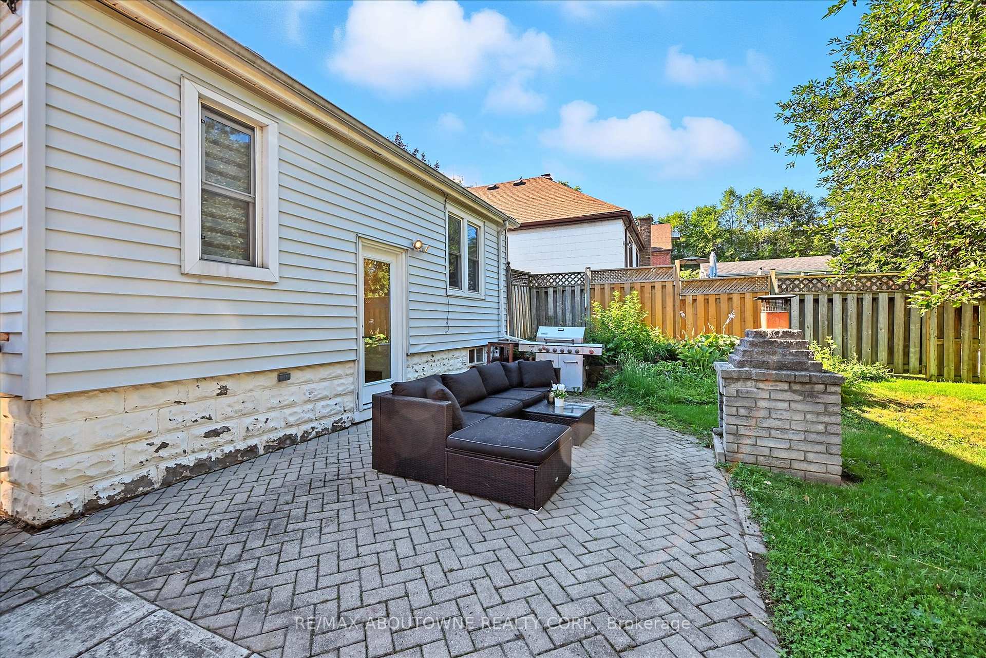 Photo 30 of 216 Bell Avenue, Hamilton, Bartonville — HOMEH