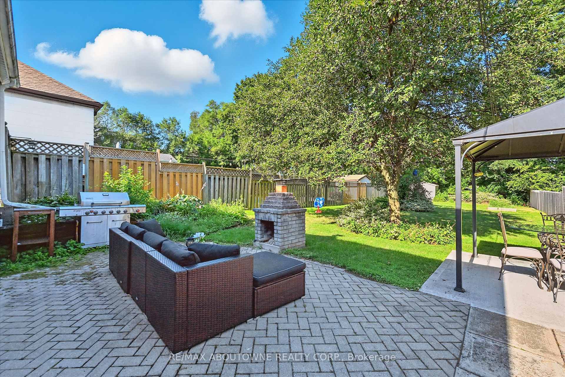 Photo 31 of 216 Bell Avenue, Hamilton, Bartonville — HOMEH