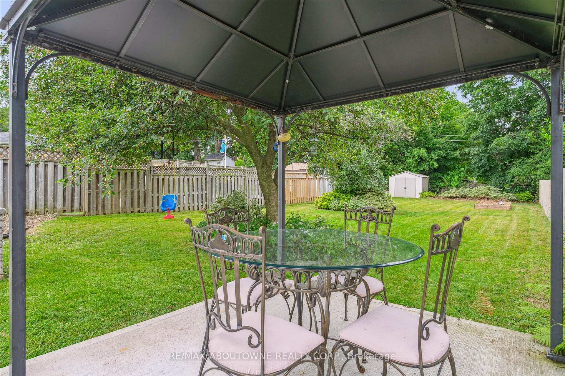 Photo 38 of 216 Bell Avenue, Hamilton, Bartonville — HOMEH