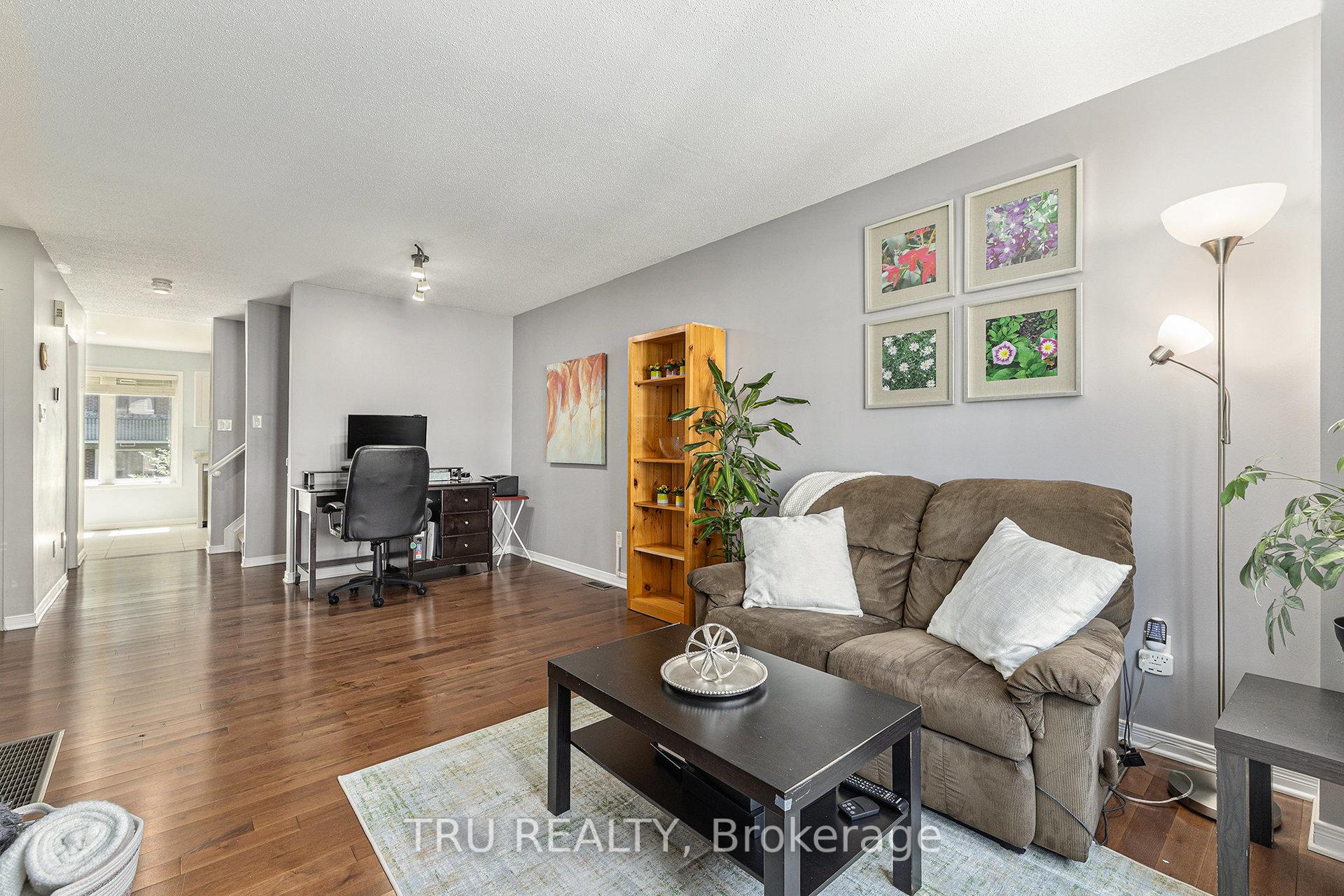 Photo 4 of 306 Gotham Private, Ottawa, Central Park — HOMEH