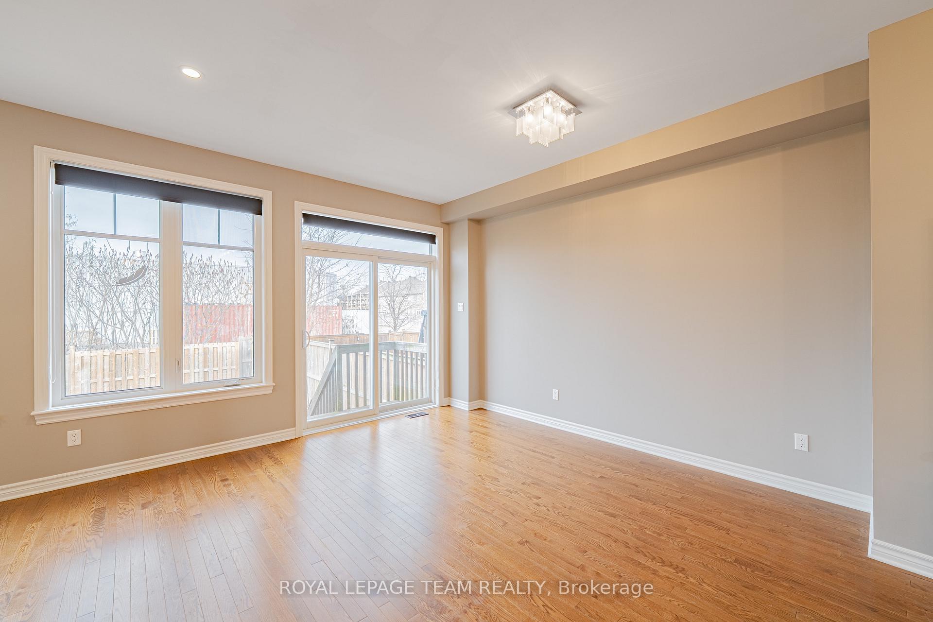 Photo 10 of 768 Cedar Creek Drive, Ottawa, Blossom Park/Kemp Park/Findlay Creek — HOMEH