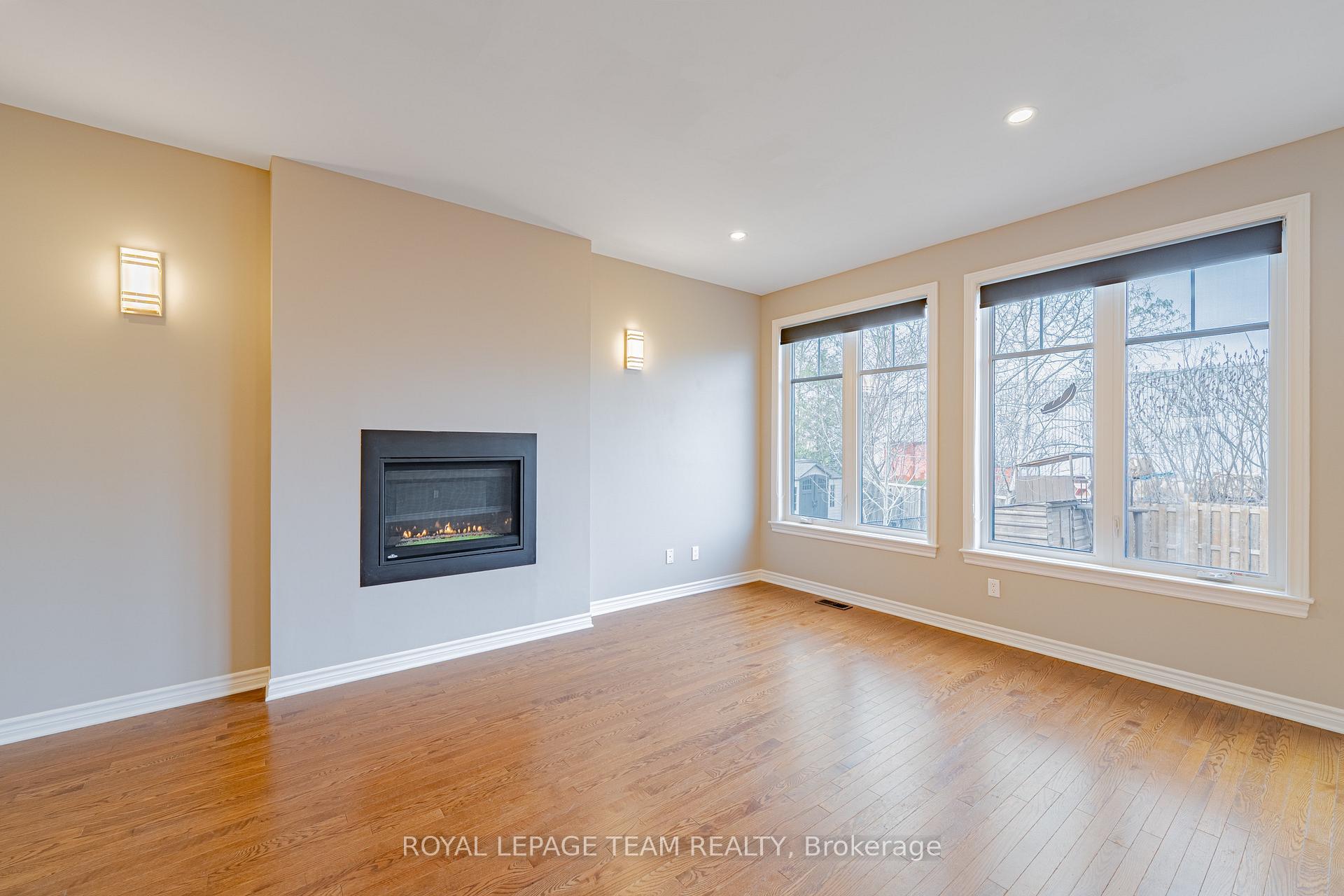 Photo 13 of 768 Cedar Creek Drive, Ottawa, Blossom Park/Kemp Park/Findlay Creek — HOMEH