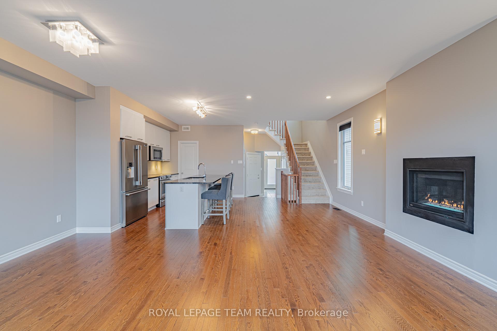 Photo 15 of 768 Cedar Creek Drive, Ottawa, Blossom Park/Kemp Park/Findlay Creek — HOMEH