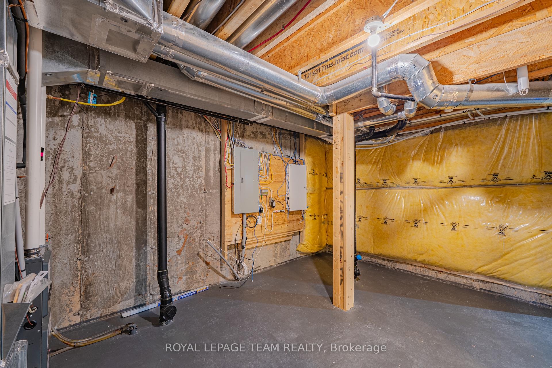 Photo 50 of 768 Cedar Creek Drive, Ottawa, Blossom Park/Kemp Park/Findlay Creek — HOMEH