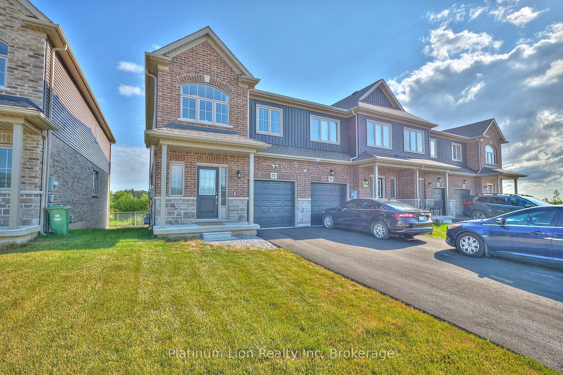 Photo 2 of 73 Lloyd Davies Way, Hamilton, Rural Glanbrook — HOMEH