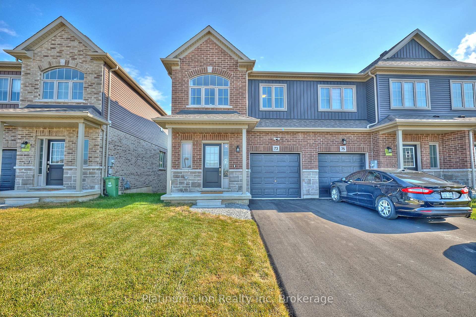 Photo 3 of 73 Lloyd Davies Way, Hamilton, Rural Glanbrook — HOMEH