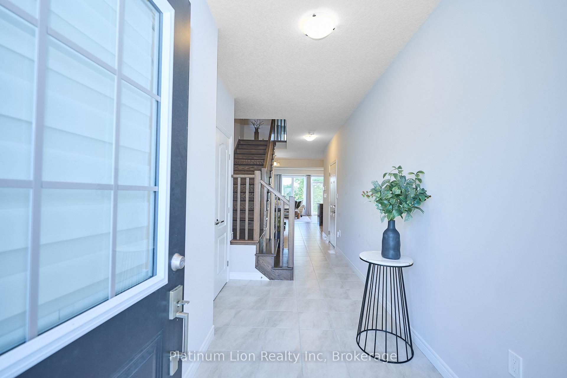 Photo 4 of 73 Lloyd Davies Way, Hamilton, Rural Glanbrook — HOMEH