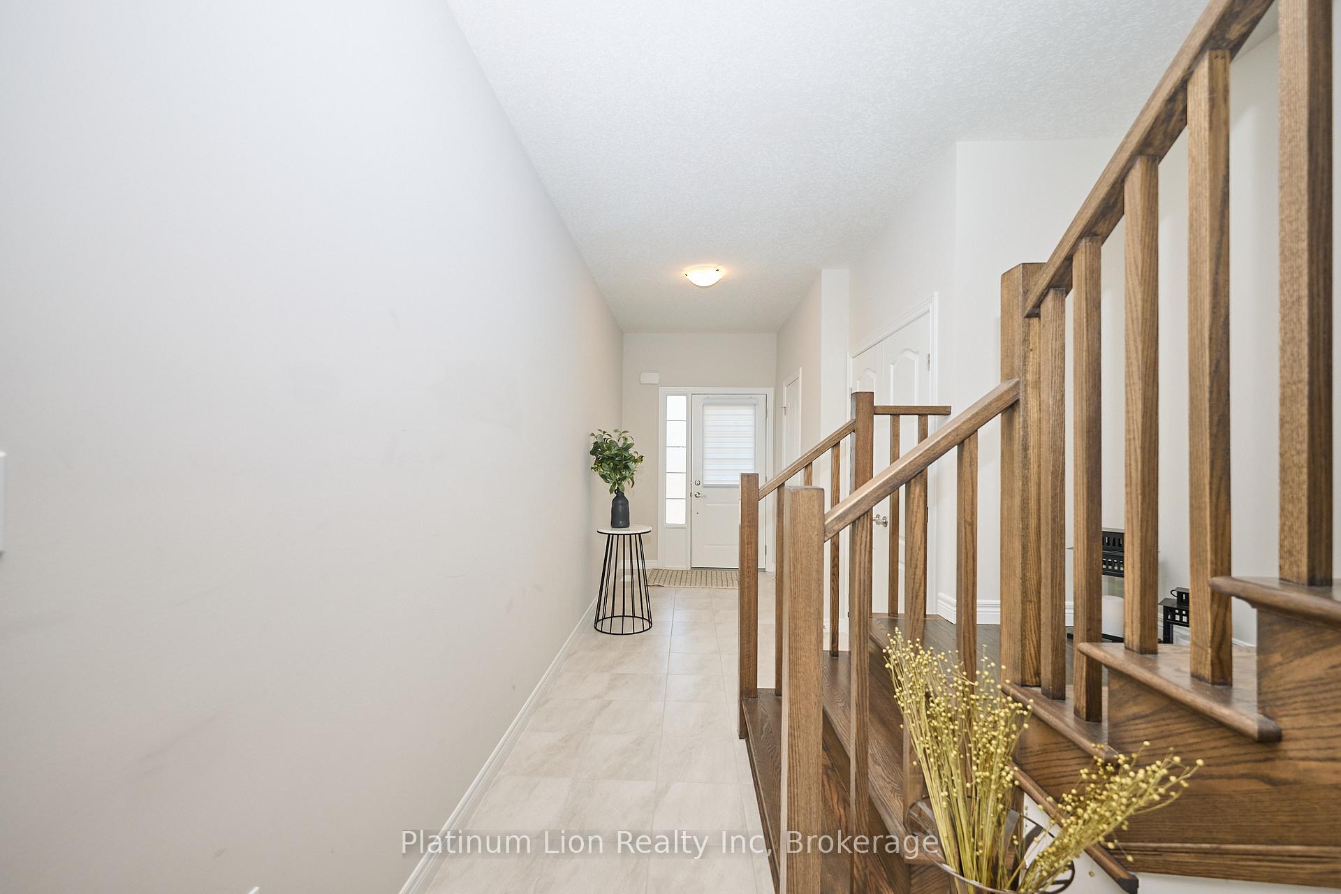 Photo 5 of 73 Lloyd Davies Way, Hamilton, Rural Glanbrook — HOMEH