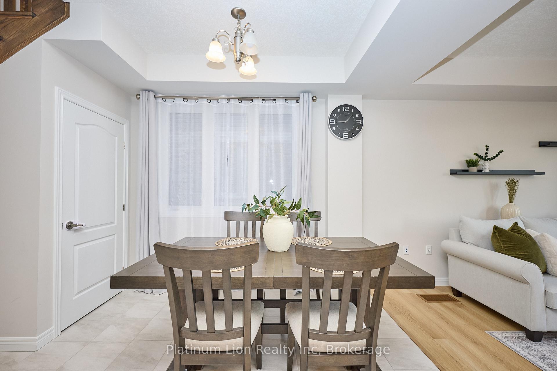 Photo 11 of 73 Lloyd Davies Way, Hamilton, Rural Glanbrook — HOMEH