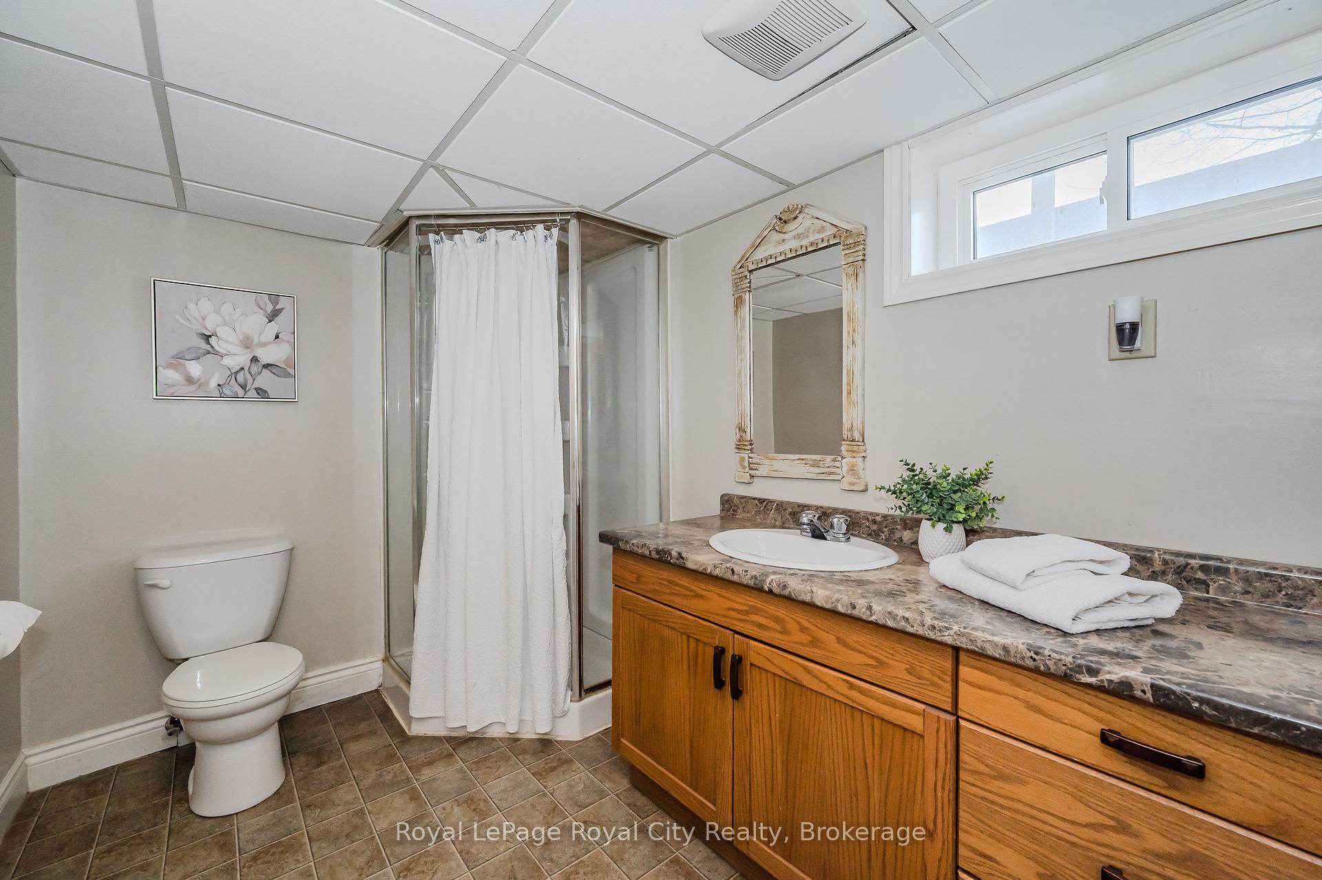 Photo 28 of 34 Marlborough Road, Guelph, General Hospital — HOMEH