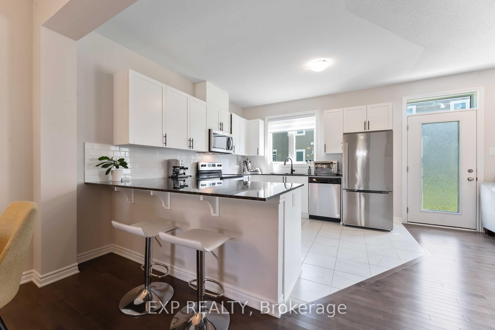 Photo 6 of 1902 Haiku Street, Ottawa, Barrhaven - Half Moon Bay — HOMEH