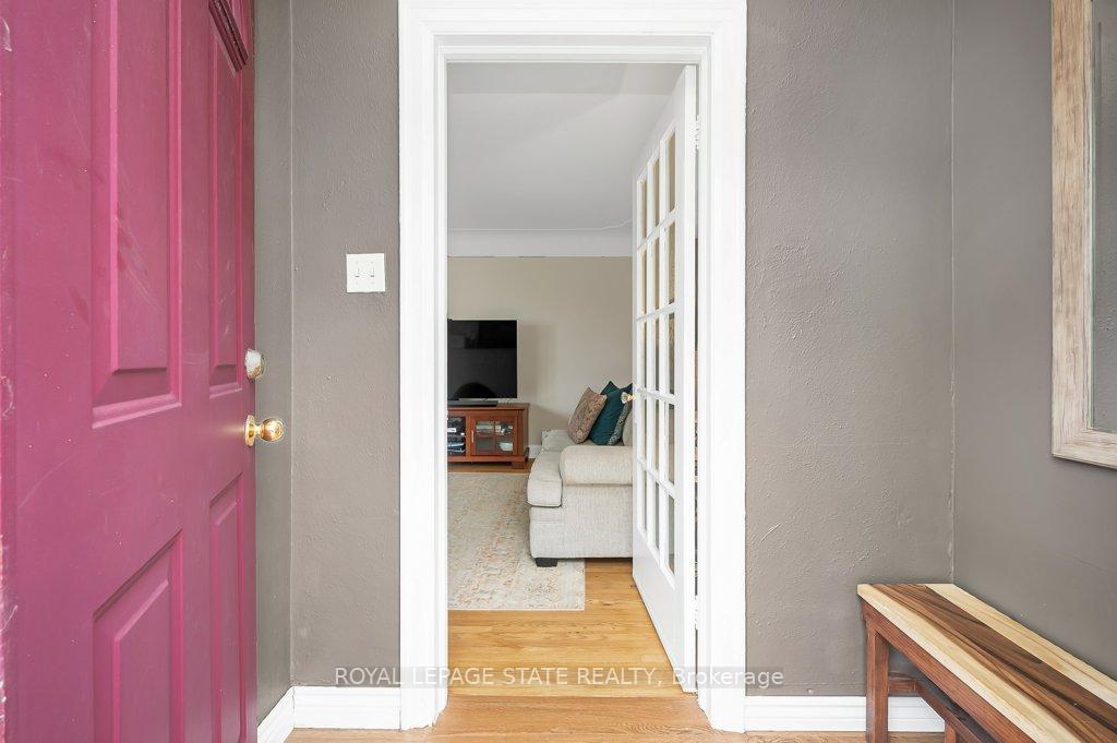 Photo 5 of 891 Garth Street, Hamilton, Buchanan — HOMEH