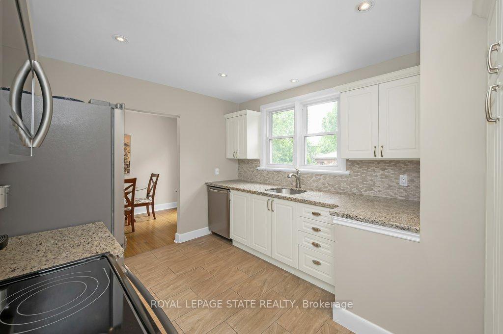 Photo 11 of 891 Garth Street, Hamilton, Buchanan — HOMEH