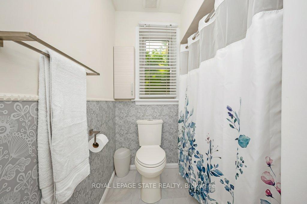 Photo 18 of 891 Garth Street, Hamilton, Buchanan — HOMEH