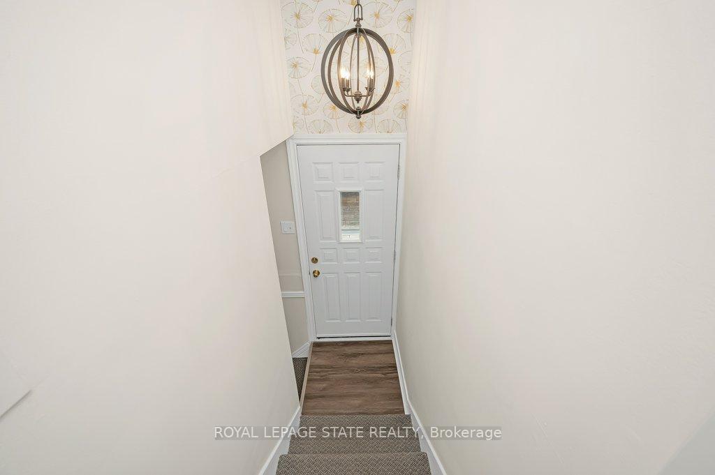 Photo 21 of 891 Garth Street, Hamilton, Buchanan — HOMEH