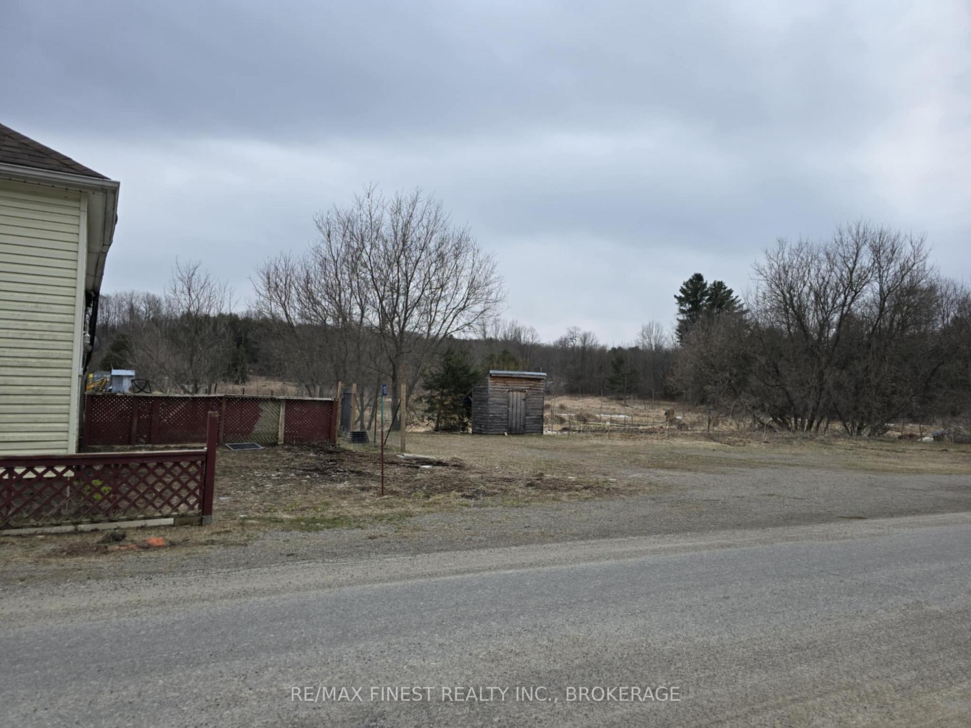 Photo 17 of 1009 A&B Elm Tree Road, Frontenac, Frontenac Centre — HOMEH