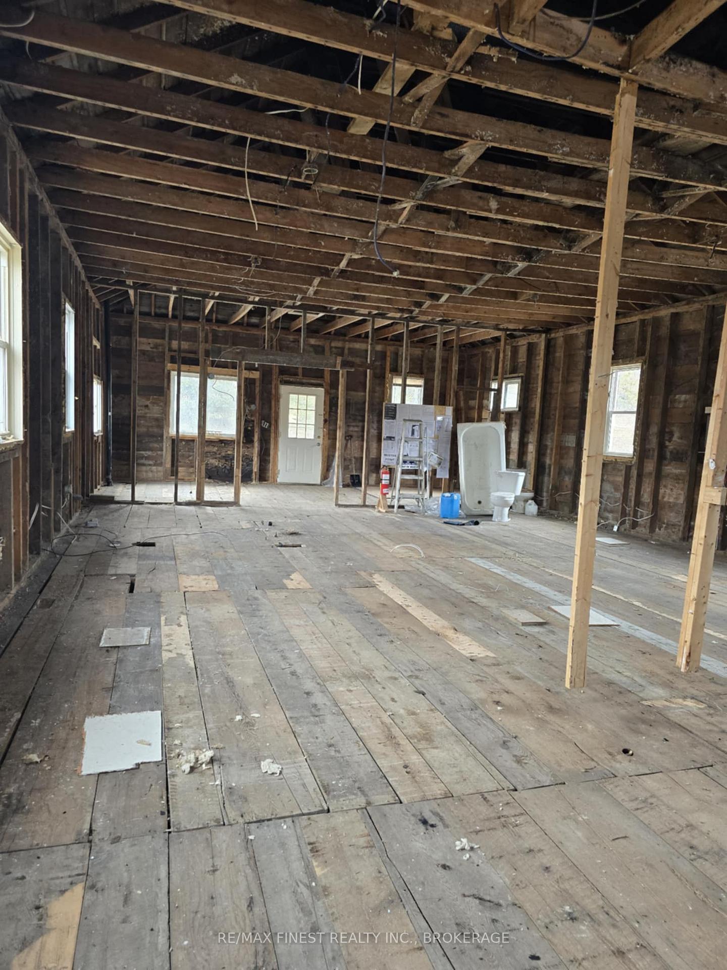 Photo 24 of 1009 A&B Elm Tree Road, Frontenac, Frontenac Centre — HOMEH