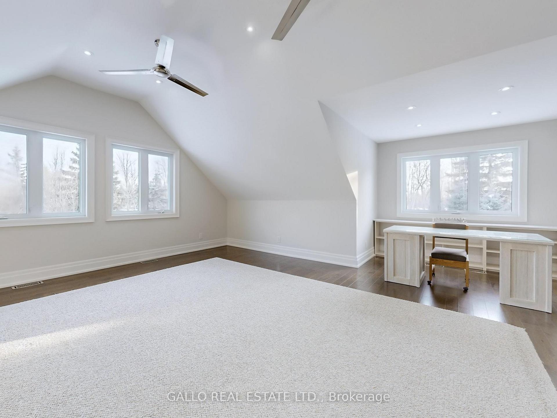 Photo 34 of 56 Offord Crescent, Aurora, Bayview Southeast — HOMEH
