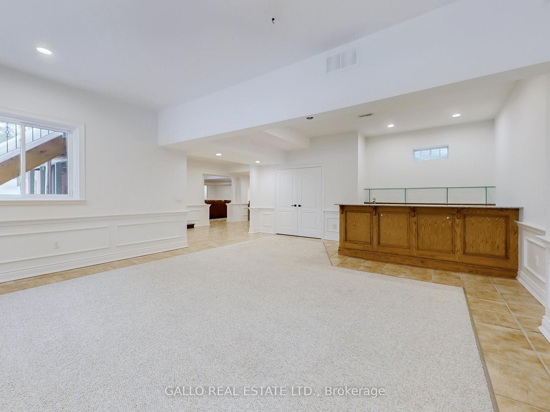 Photo 36 of 56 Offord Crescent, Aurora, Bayview Southeast — HOMEH