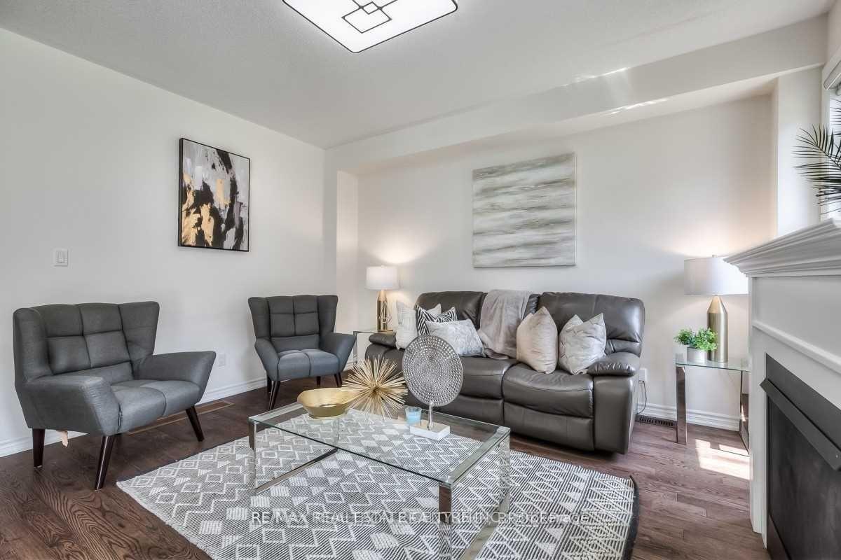 Photo 3 of 100 Workmens Circle, Ajax, Northwest Ajax — HOMEH