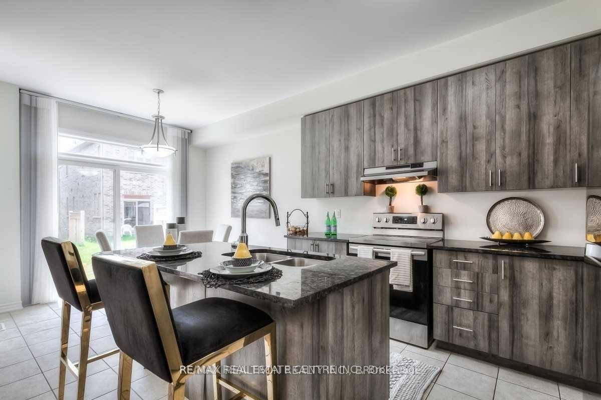 Photo 8 of 100 Workmens Circle, Ajax, Northwest Ajax — HOMEH