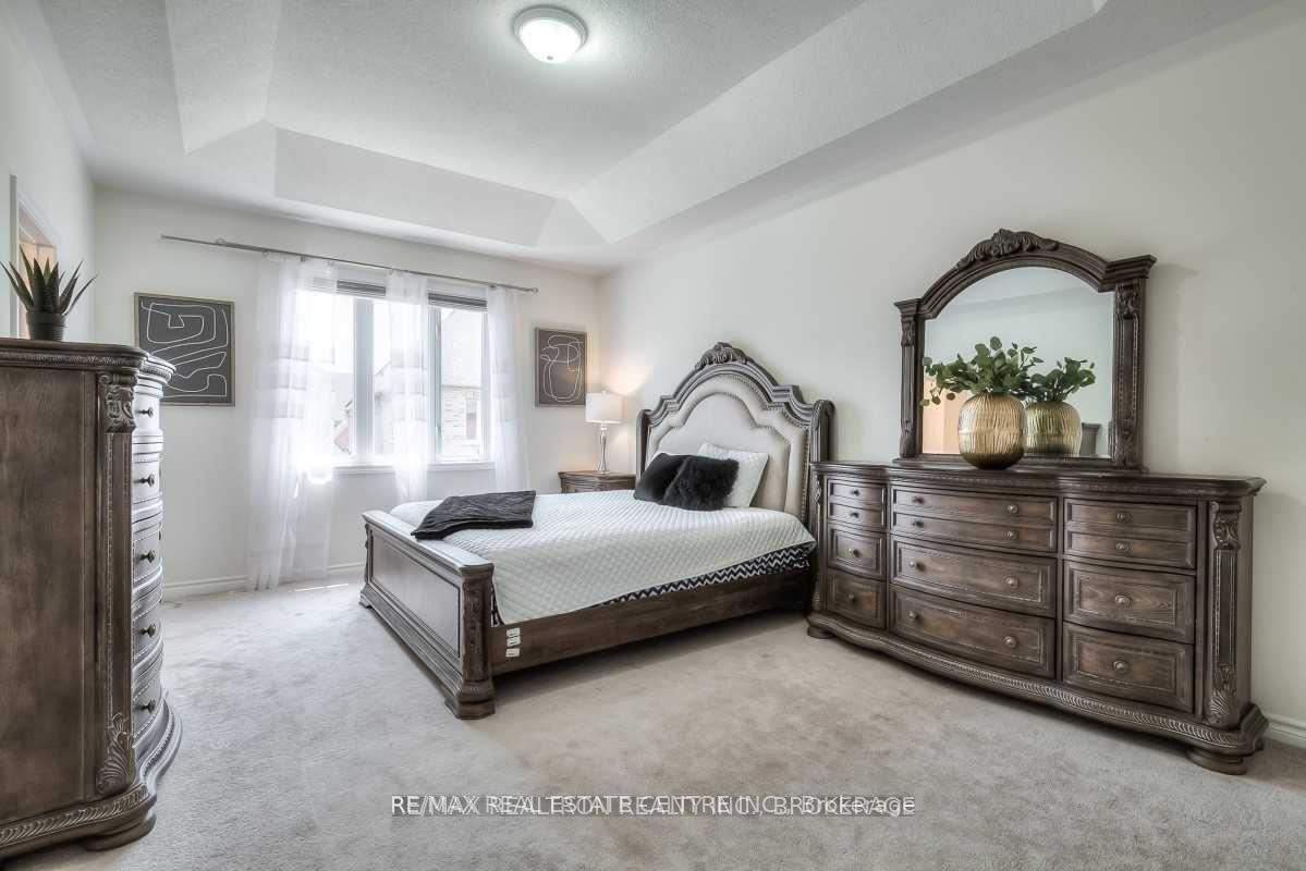 Photo 10 of 100 Workmens Circle, Ajax, Northwest Ajax — HOMEH
