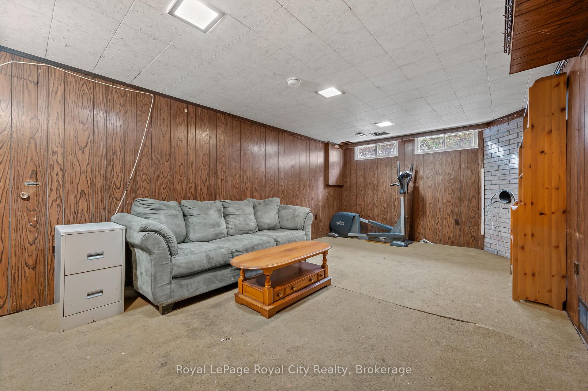 Photo 21 of 65 Balmoral Drive, Guelph, Riverside Park — HOMEH