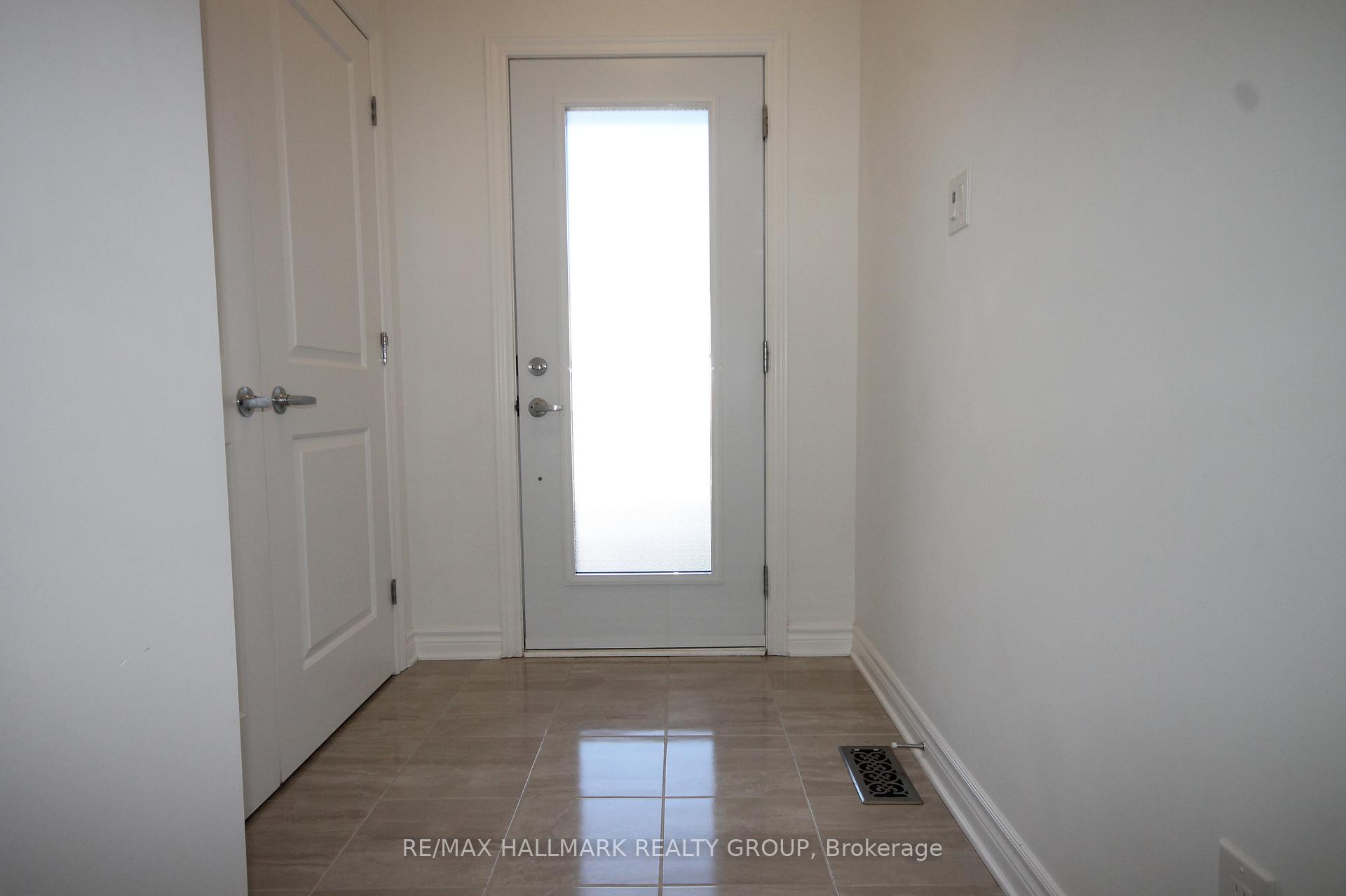 Photo 2 of 280 Munro Street, Carleton Place — HOMEH