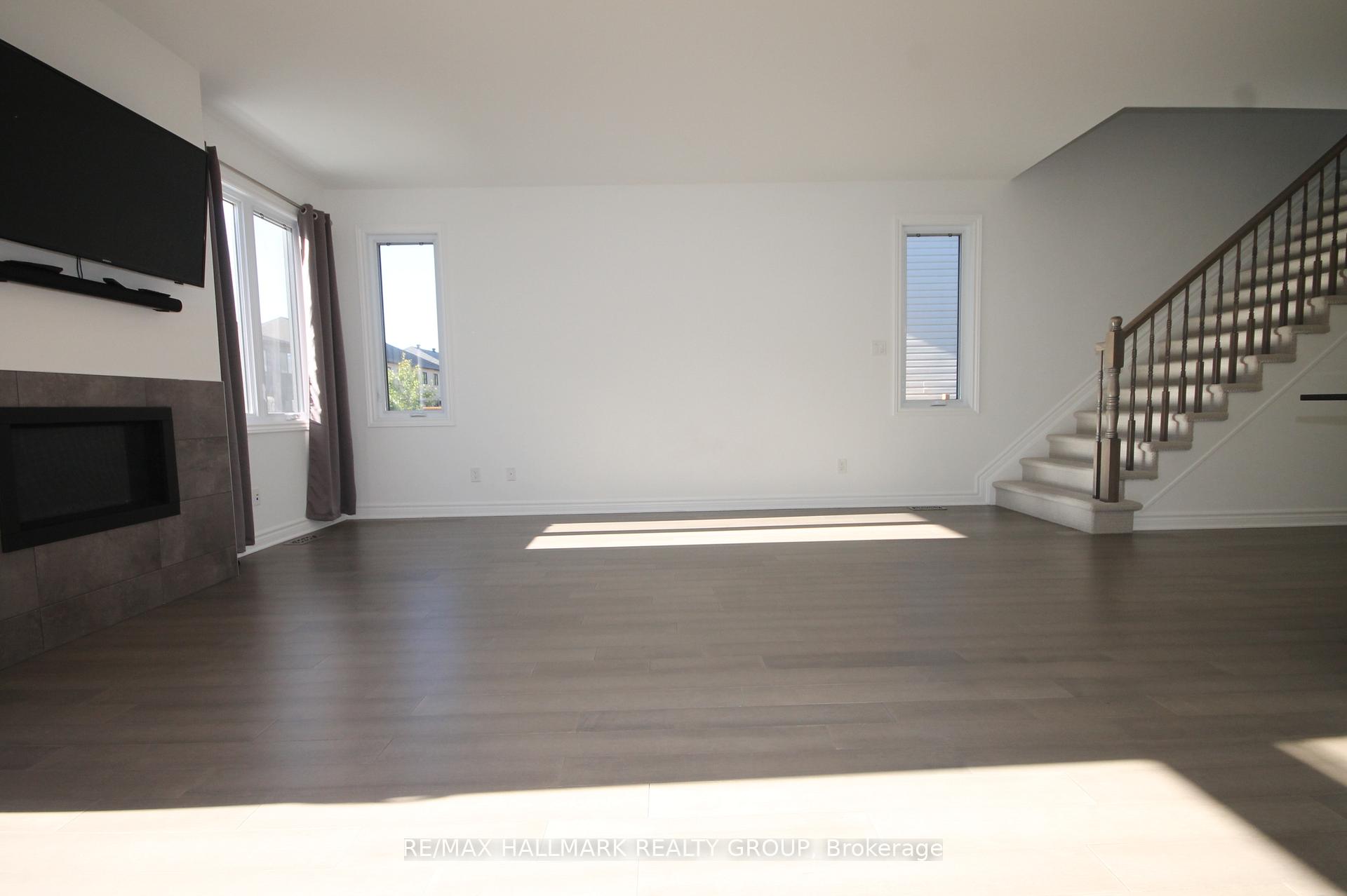 Photo 12 of 280 Munro Street, Carleton Place — HOMEH