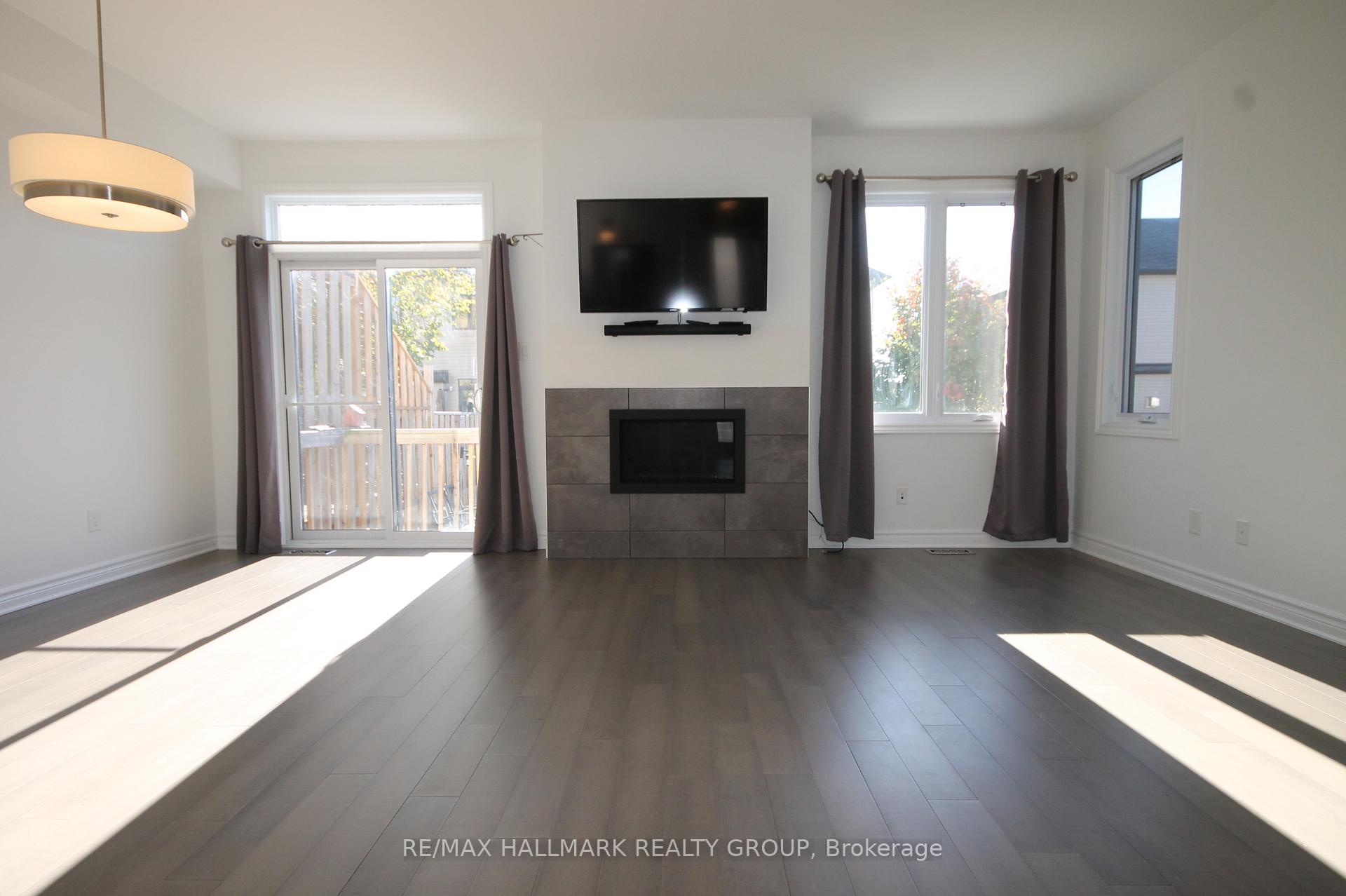 Photo 10 of 280 Munro Street, Carleton Place — HOMEH