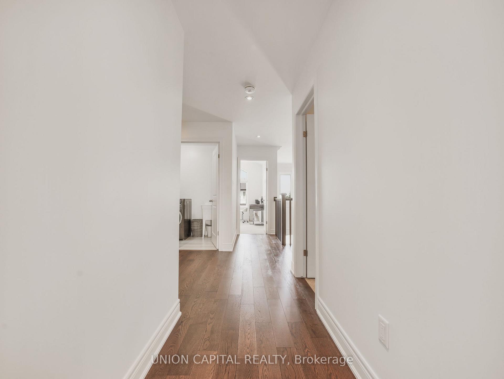 Photo 13 of 26 Hampshire Place, Hamilton, Stoney Creek Mountain — HOMEH