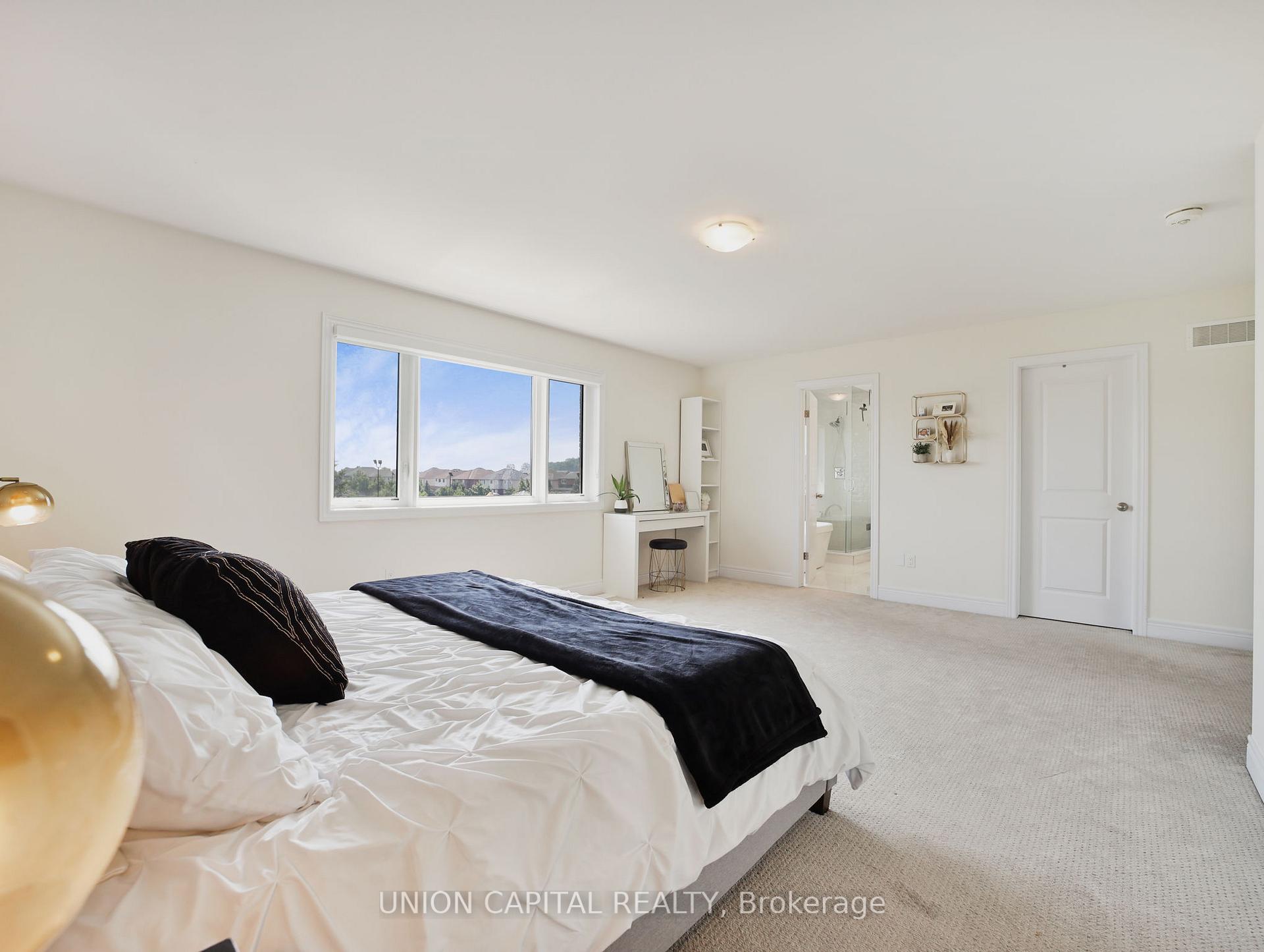Photo 18 of 26 Hampshire Place, Hamilton, Stoney Creek Mountain — HOMEH