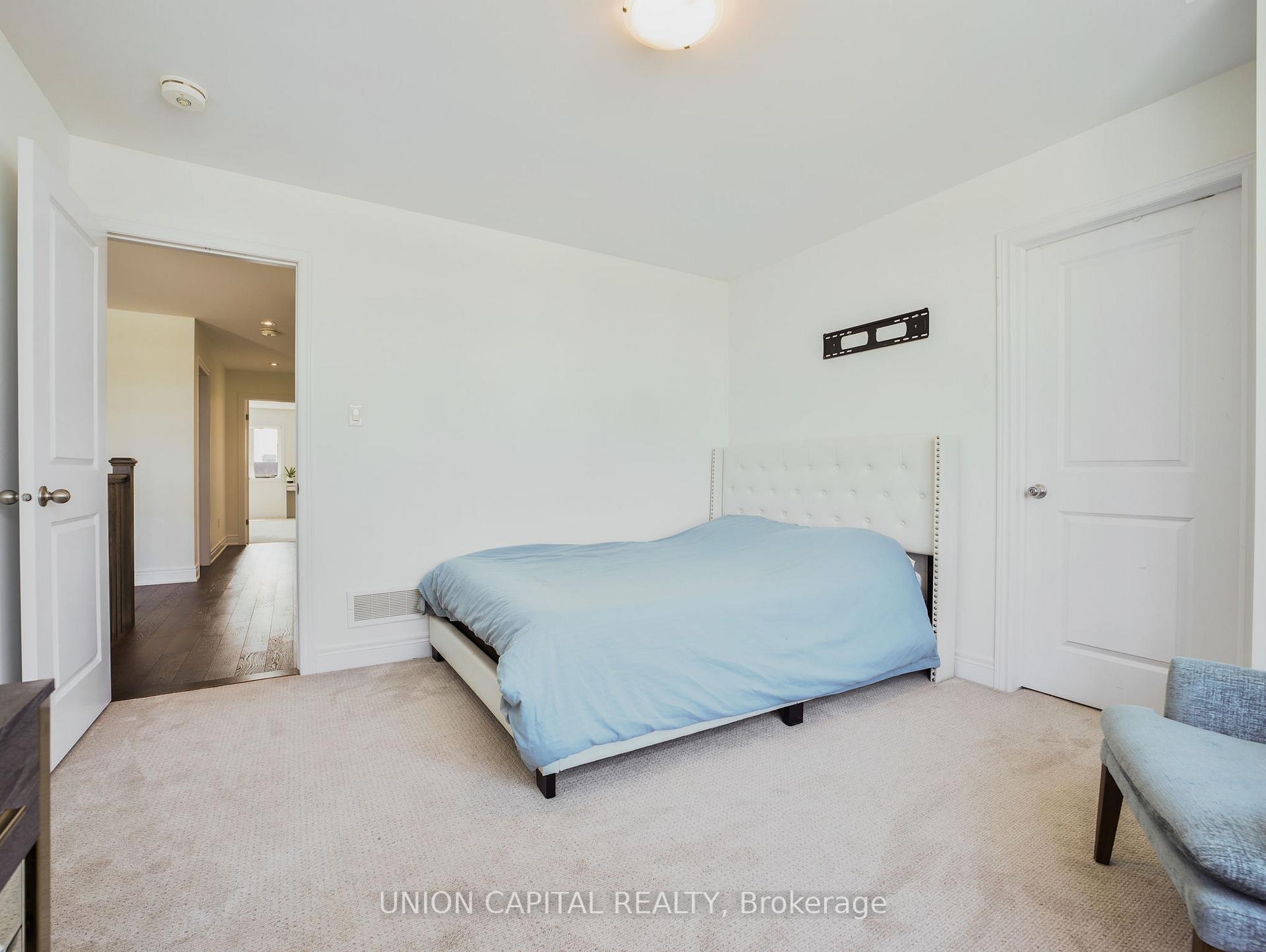 Photo 22 of 26 Hampshire Place, Hamilton, Stoney Creek Mountain — HOMEH