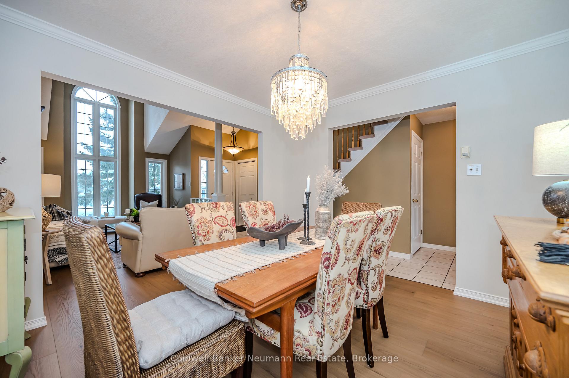 Photo 11 of 108 Pine Ridge Drive, Guelph, Pineridge/Westminster Woods — HOMEH