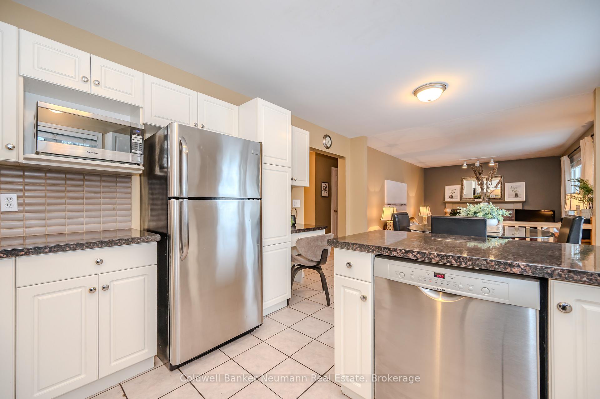 Photo 15 of 108 Pine Ridge Drive, Guelph, Pineridge/Westminster Woods — HOMEH