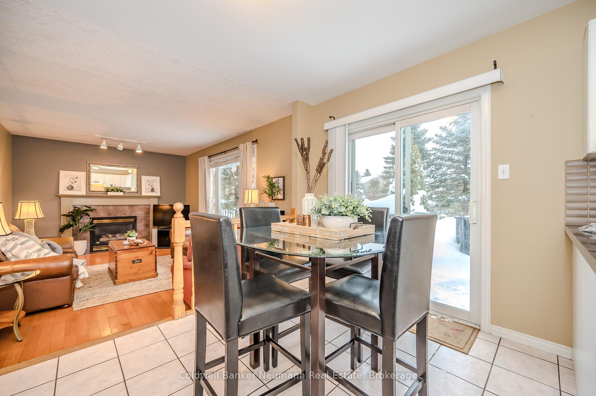 Photo 16 of 108 Pine Ridge Drive, Guelph, Pineridge/Westminster Woods — HOMEH