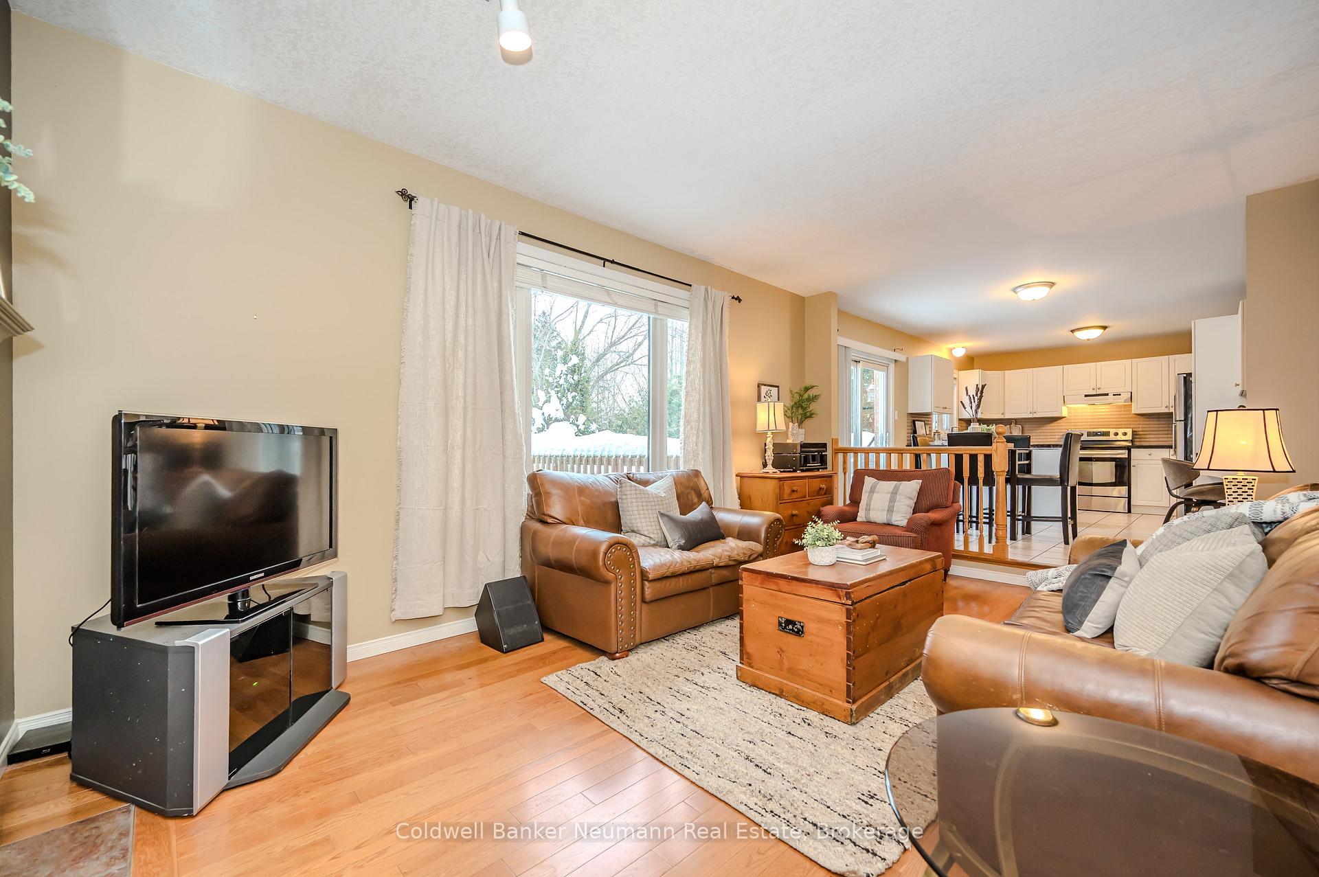 Photo 20 of 108 Pine Ridge Drive, Guelph, Pineridge/Westminster Woods — HOMEH
