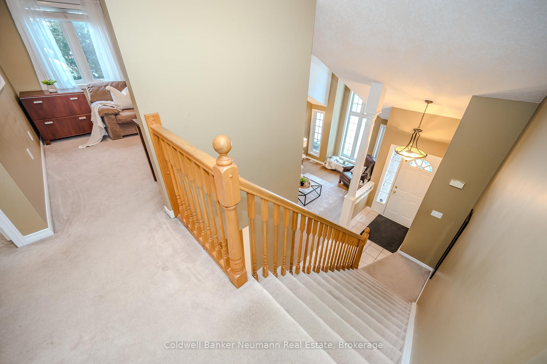 Photo 23 of 108 Pine Ridge Drive, Guelph, Pineridge/Westminster Woods — HOMEH