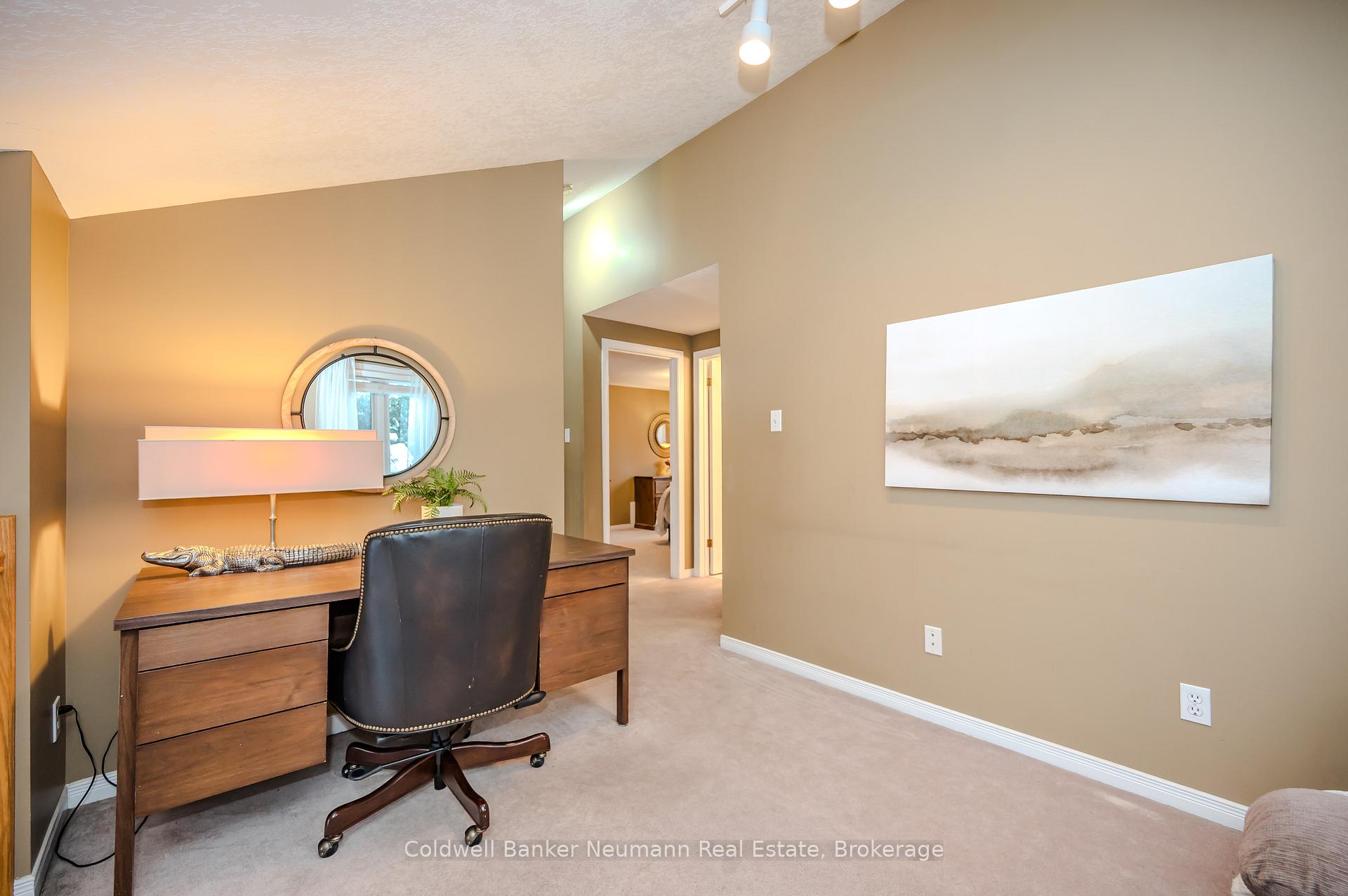 Photo 25 of 108 Pine Ridge Drive, Guelph, Pineridge/Westminster Woods — HOMEH
